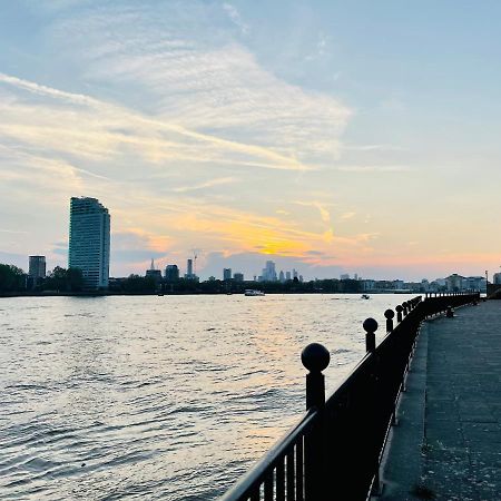 Riverside Premium Double Room Garden View E14 Лондон Екстериор снимка